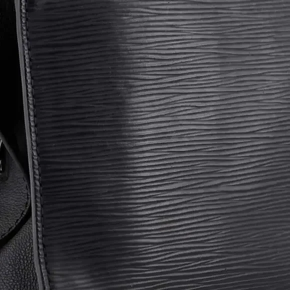 Louis Vuitton Vaneau Handbag Epi #198226L10B - Picture 6 of 8